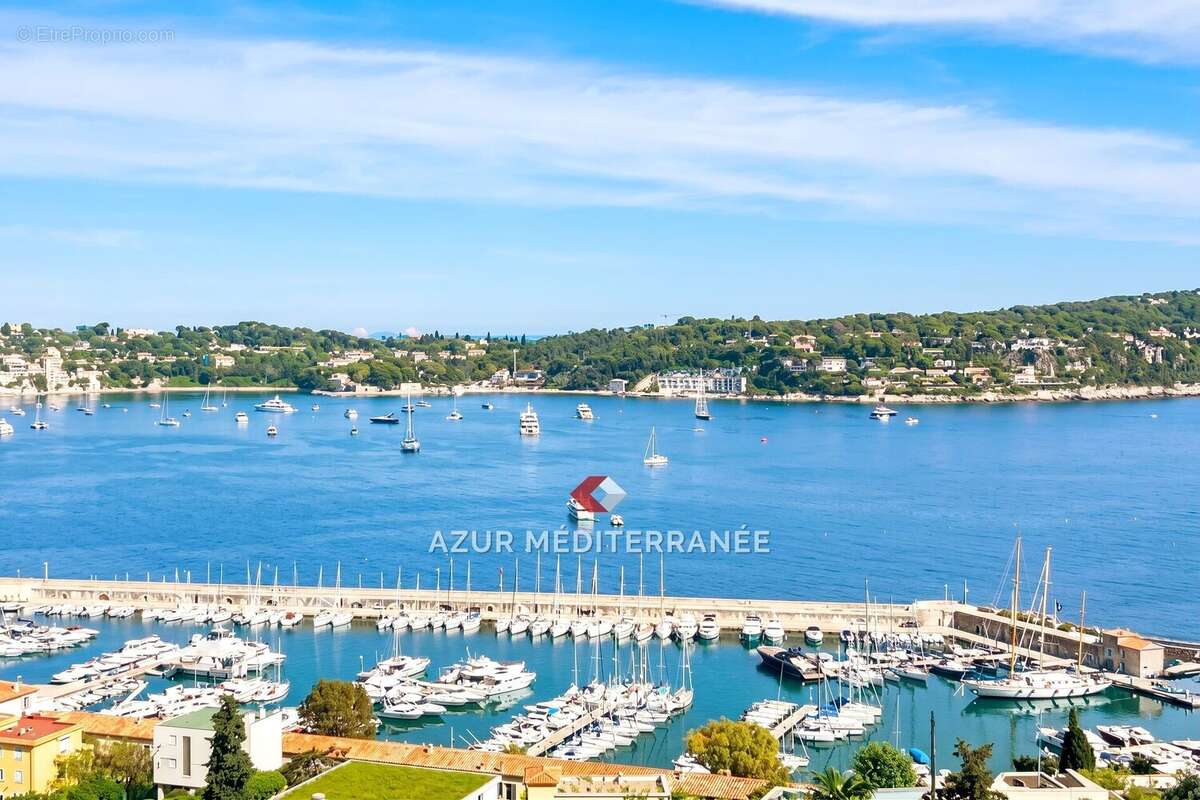 Appartement à VILLEFRANCHE-SUR-MER