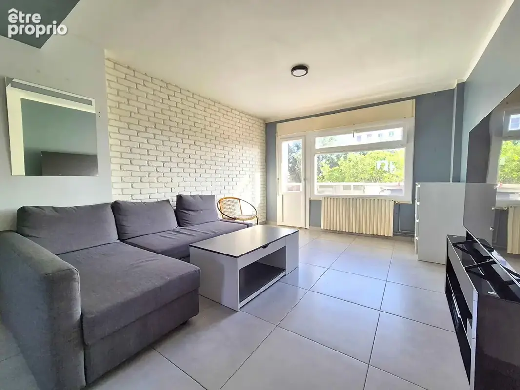 Appartement à SARTROUVILLE