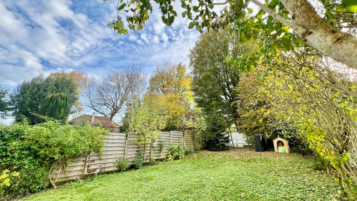 Maison à RUEIL-MALMAISON