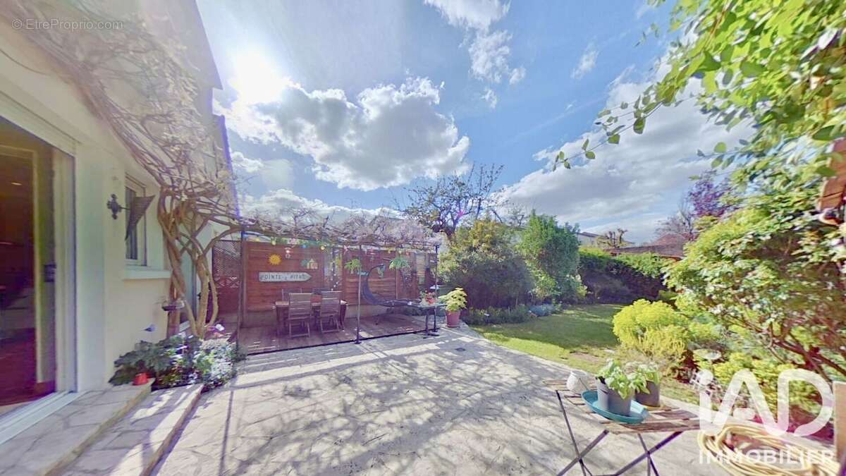 Photo 6 - Maison à THIAIS