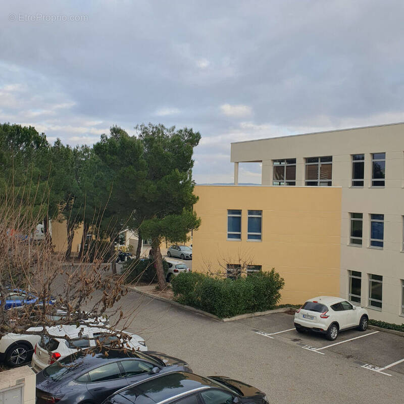 Commerce à AIX-EN-PROVENCE