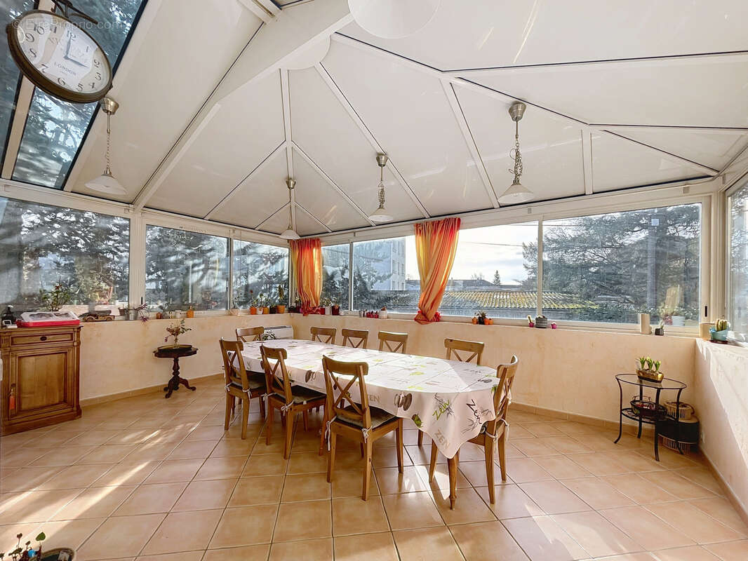 Maison à FRANCHEVILLE