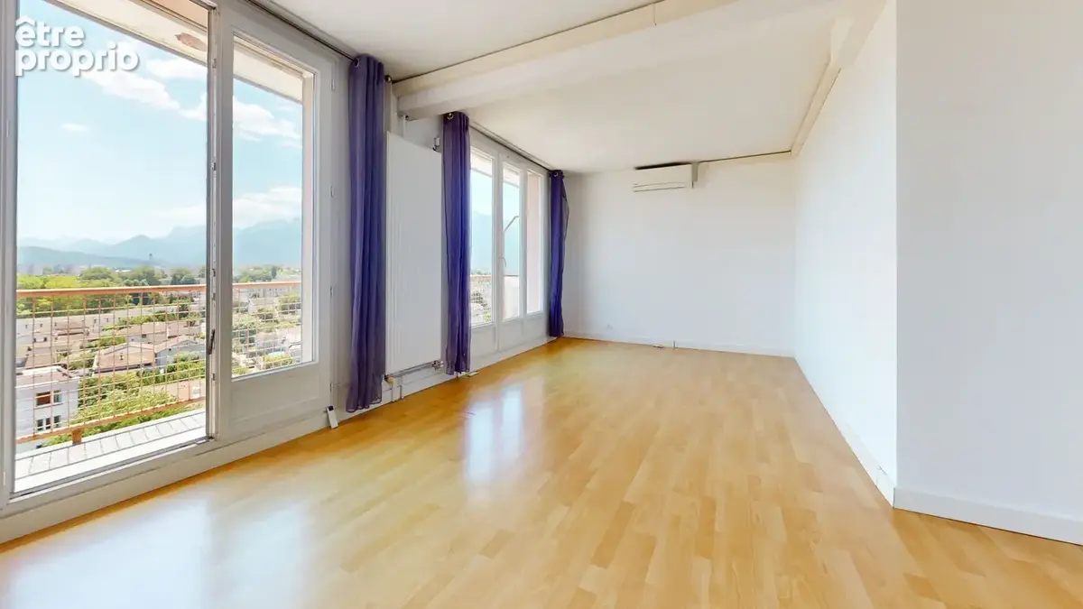 Appartement à SAINT-MARTIN-D'HERES