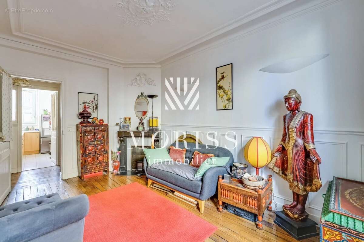 Appartement à PARIS-14E