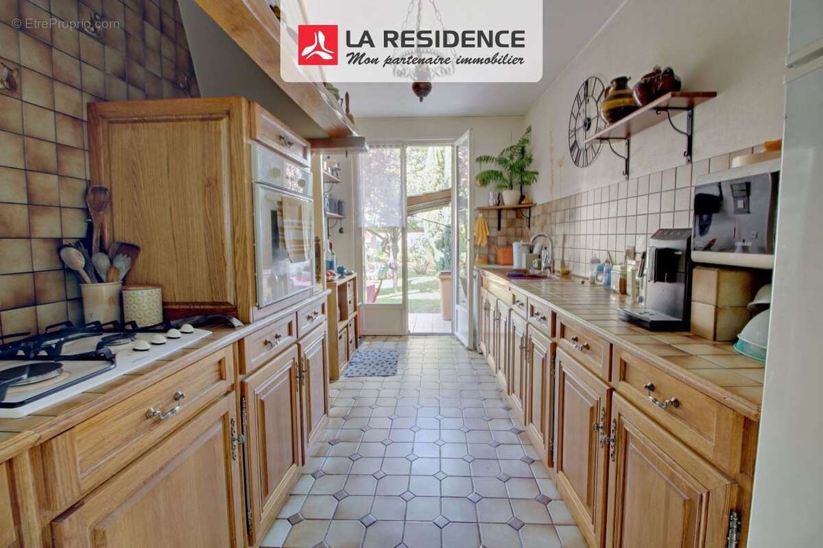 Maison 95 m² à Conflans-Sainte-Honorine  - photo 4