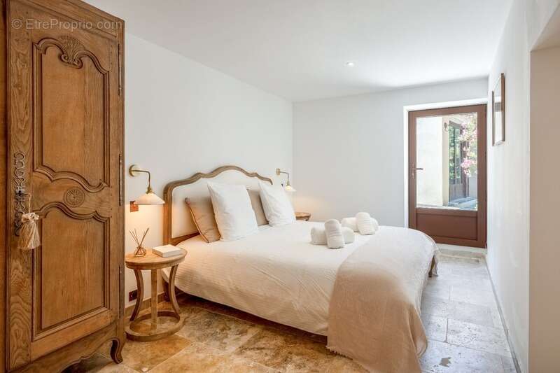 Maison à OPPEDE