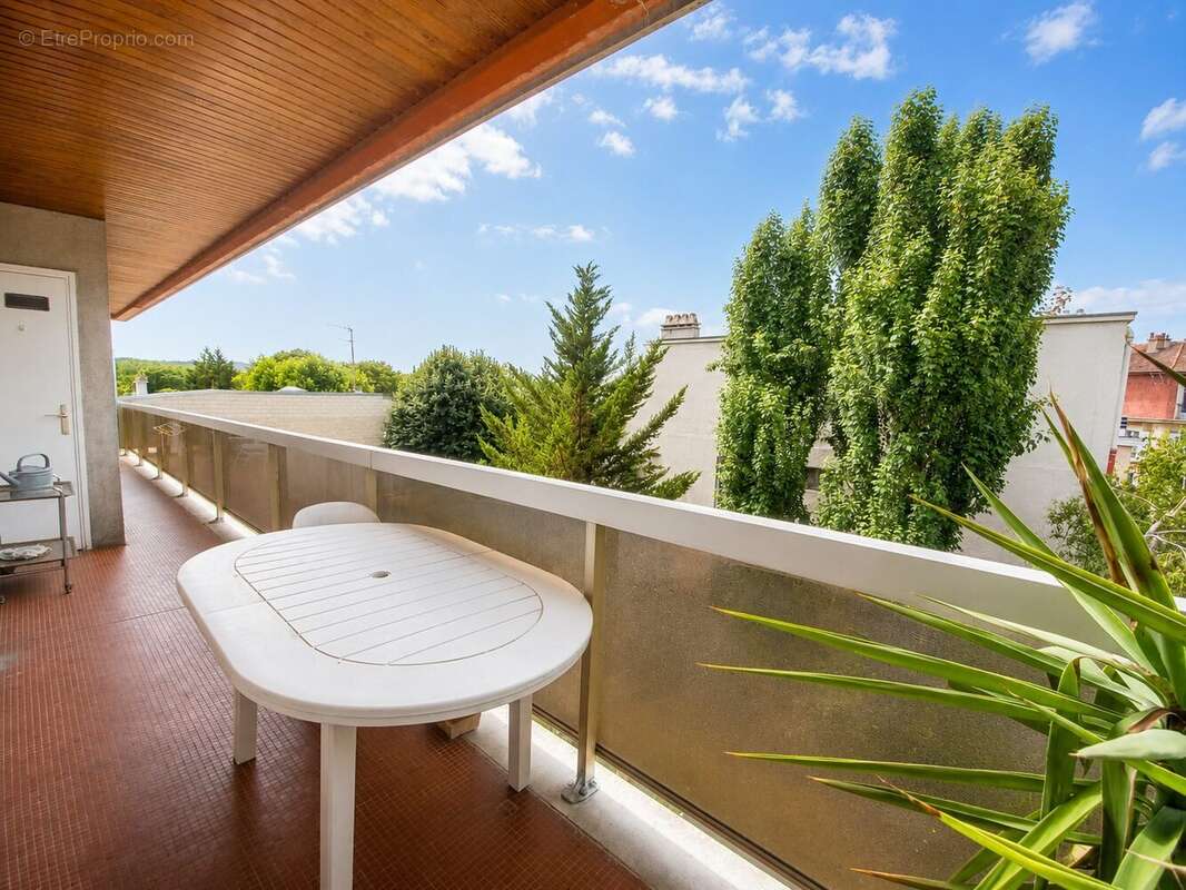 Appartement à LE VESINET