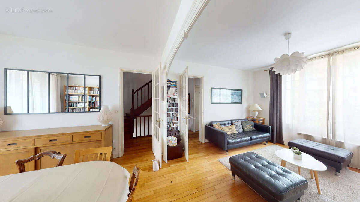 Quartier Théâtre - Maison 167m² + Jardin - photo 3