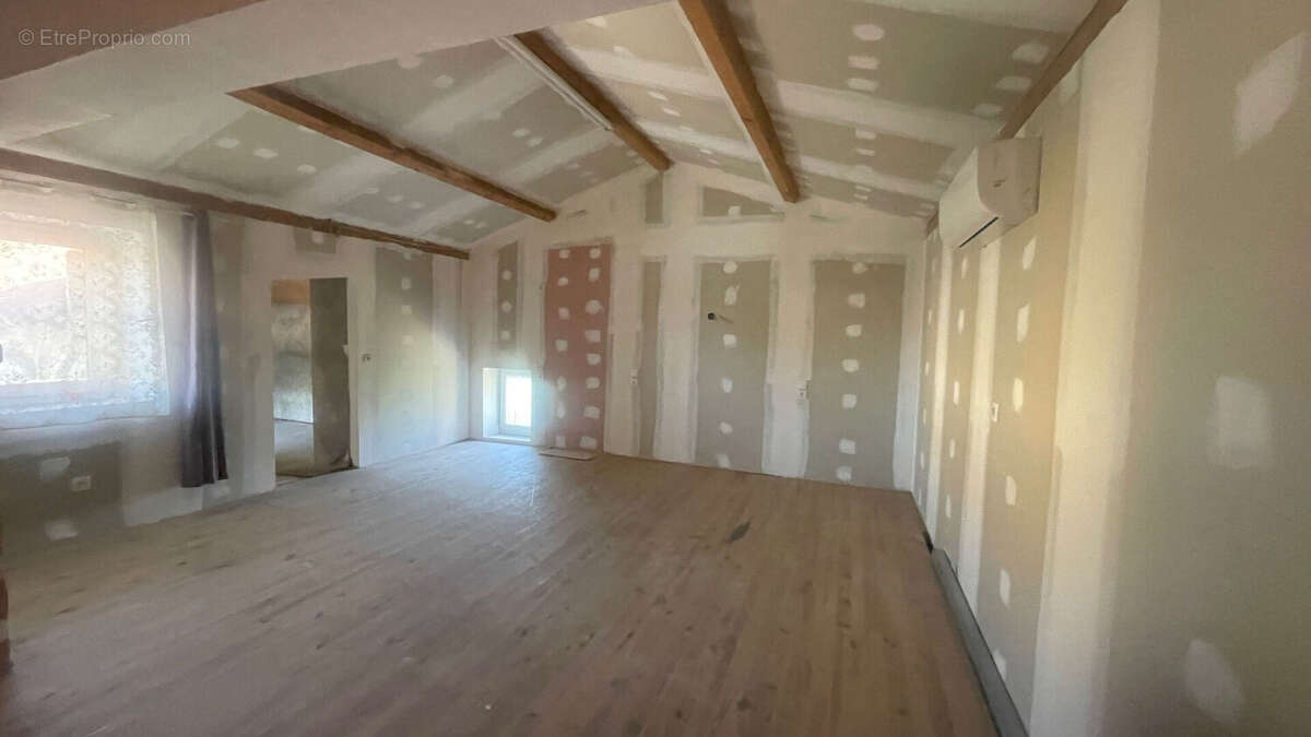 Maison Saint Maurice L Exil 5 pièce(s) 151.82 m2 - photo 3