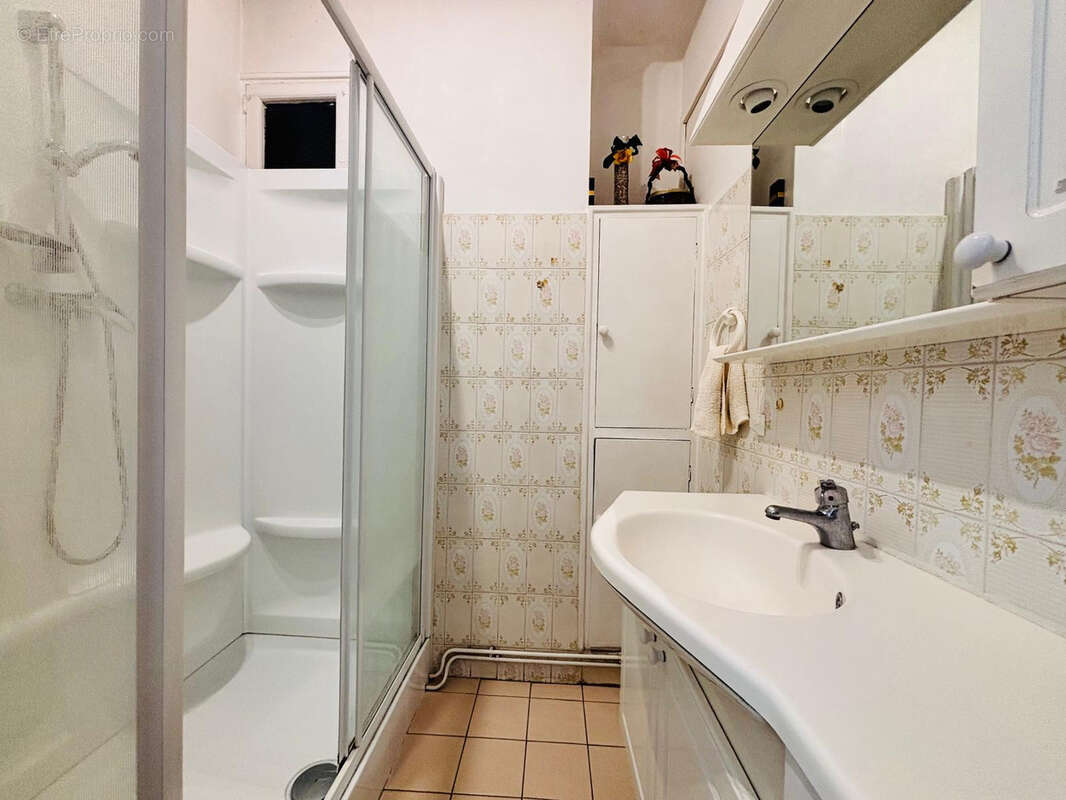 Appartement à MARSEILLE-5E