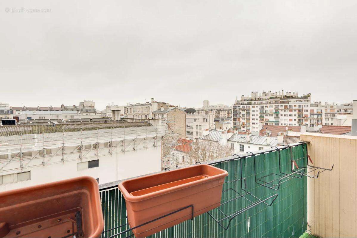 Appartement à PARIS-20E