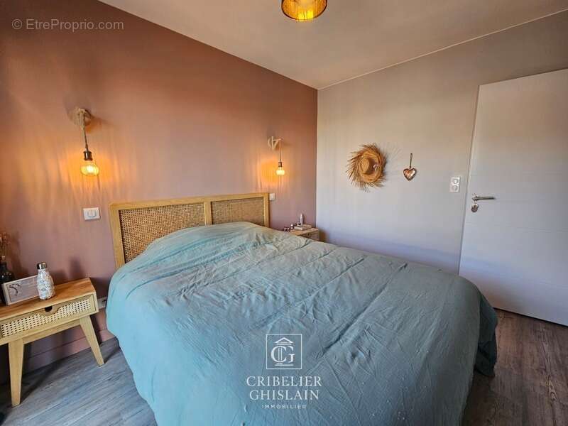 Maison à LA CHAPELLE-BASSE-MER