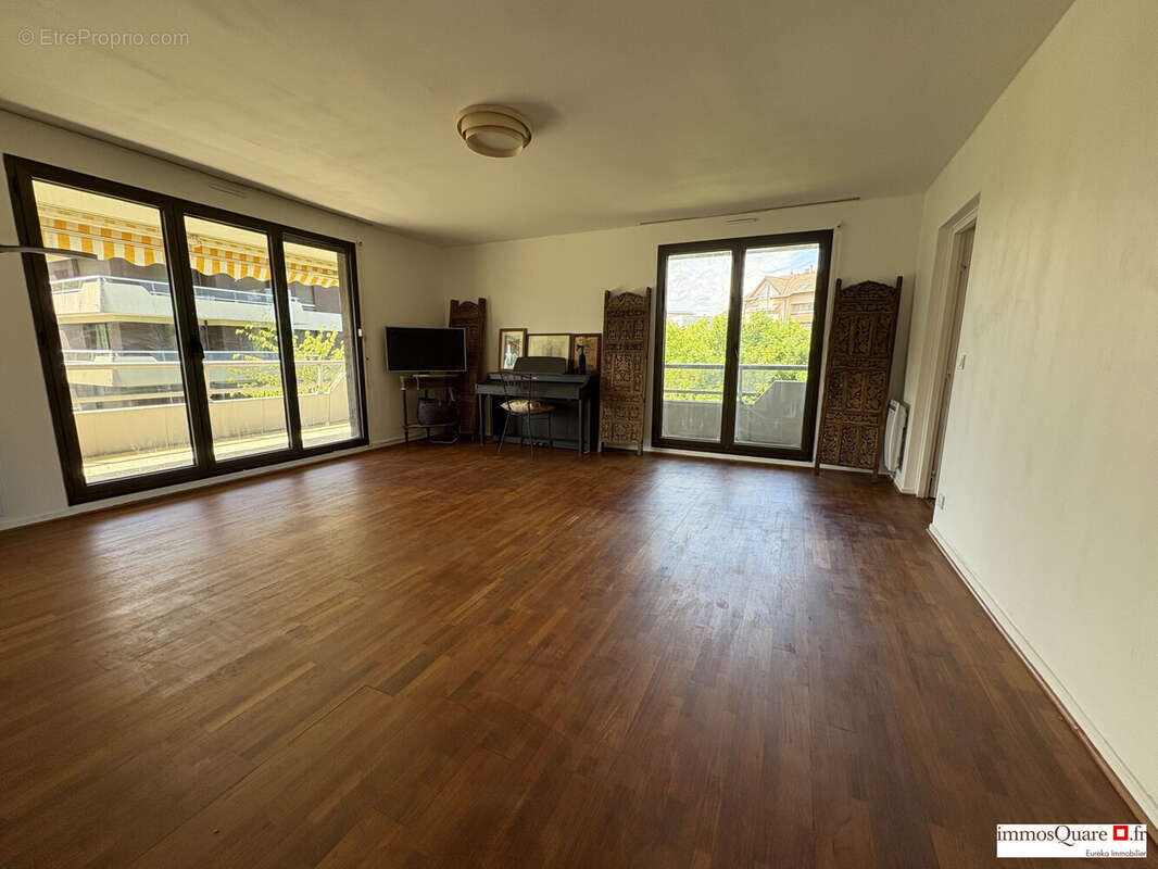 Appartement à FERNEY-VOLTAIRE
