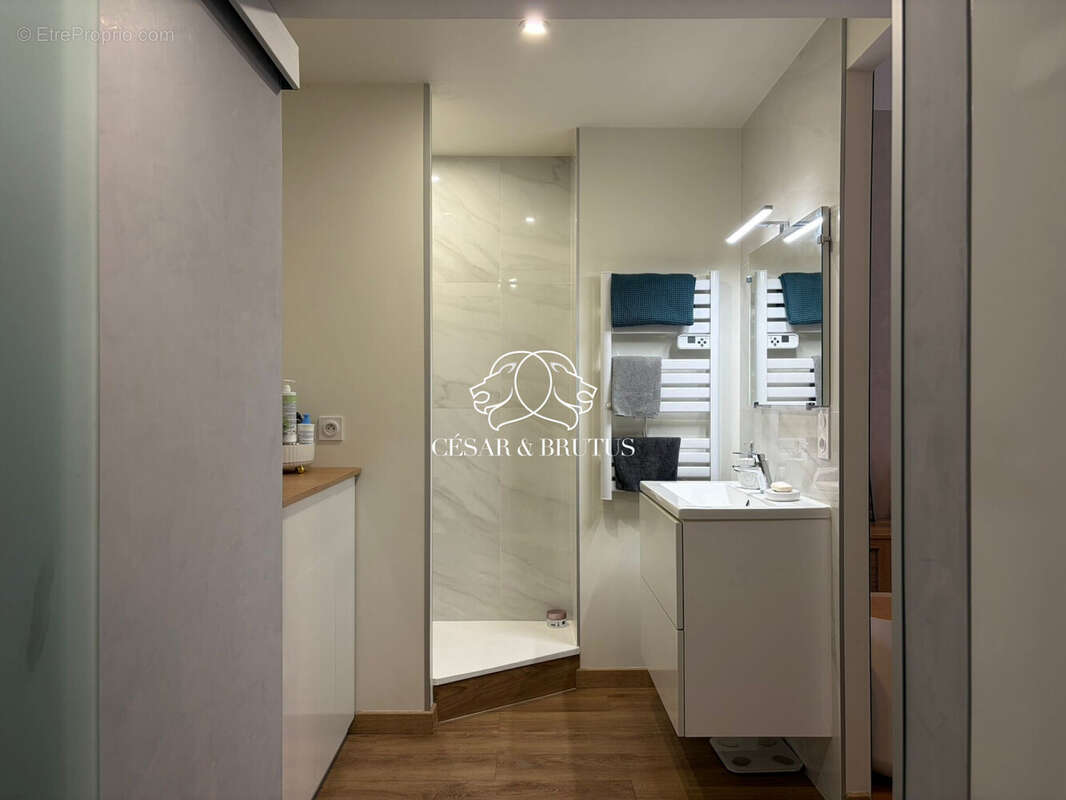 Appartement à VILLEURBANNE