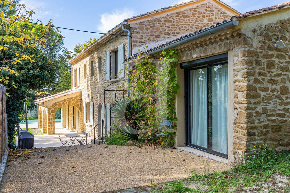 Maison à VAISON-LA-ROMAINE