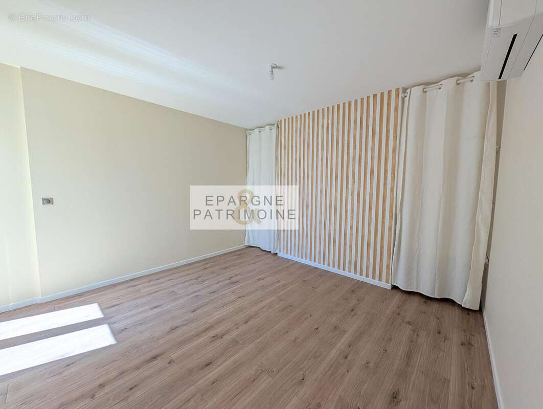 n°3 - Appartement à LE PEAGE-DE-ROUSSILLON