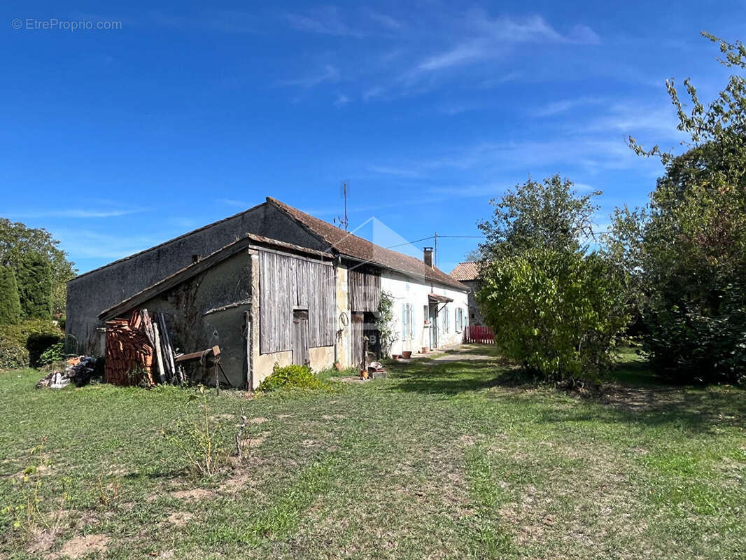 Maison à SAINT-AVIT-SAINT-NAZAIRE
