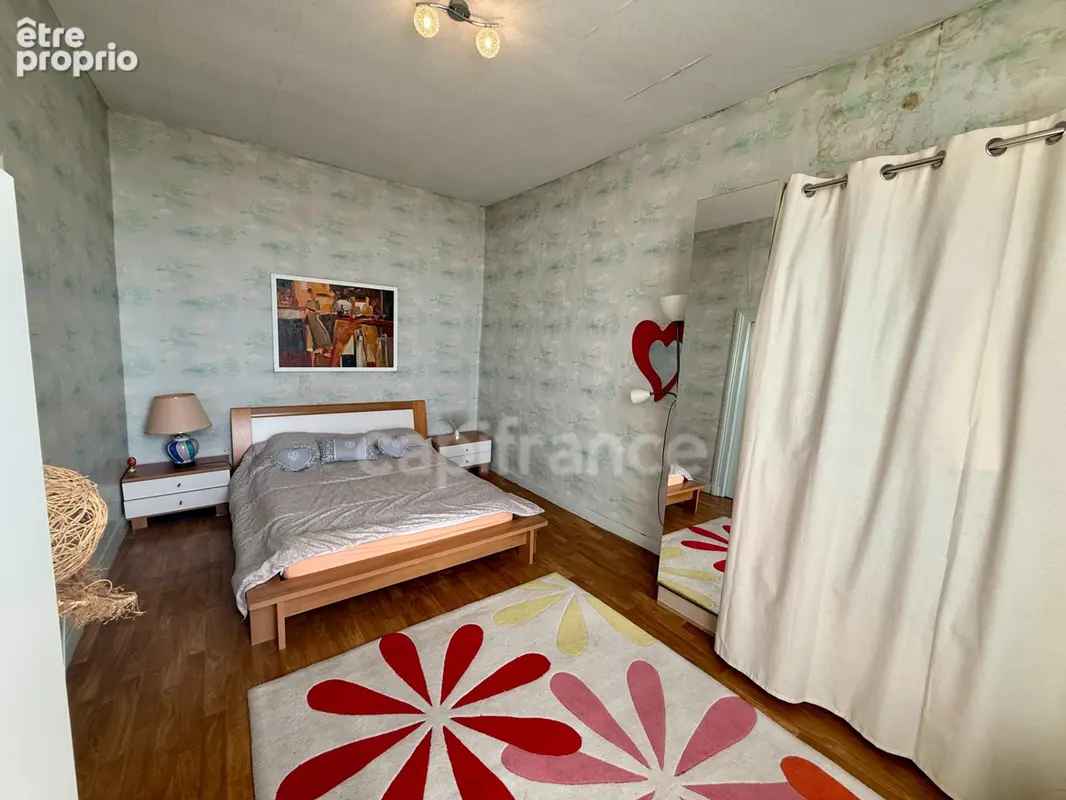  CHAMPDENIERS – Maison de 123 m² au cœur du bourg, 3 chambres, jardin et garage - photo 11