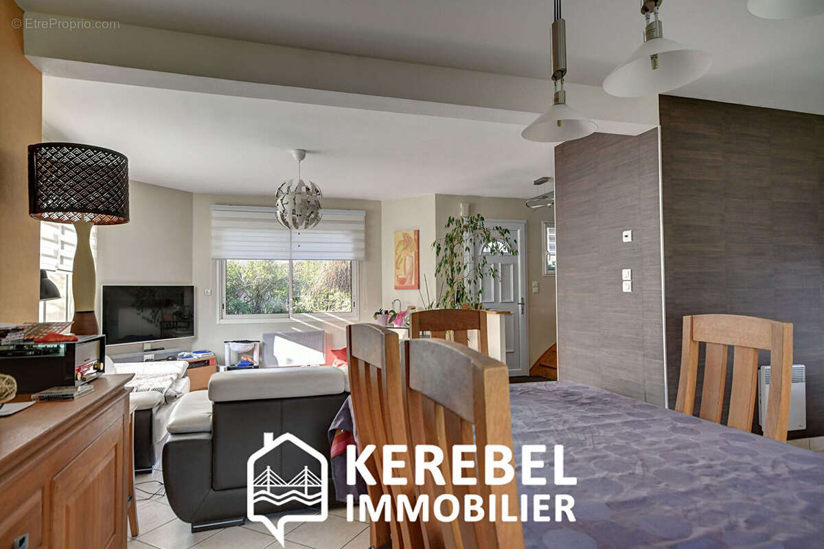 Maison à LOGONNA-DAOULAS