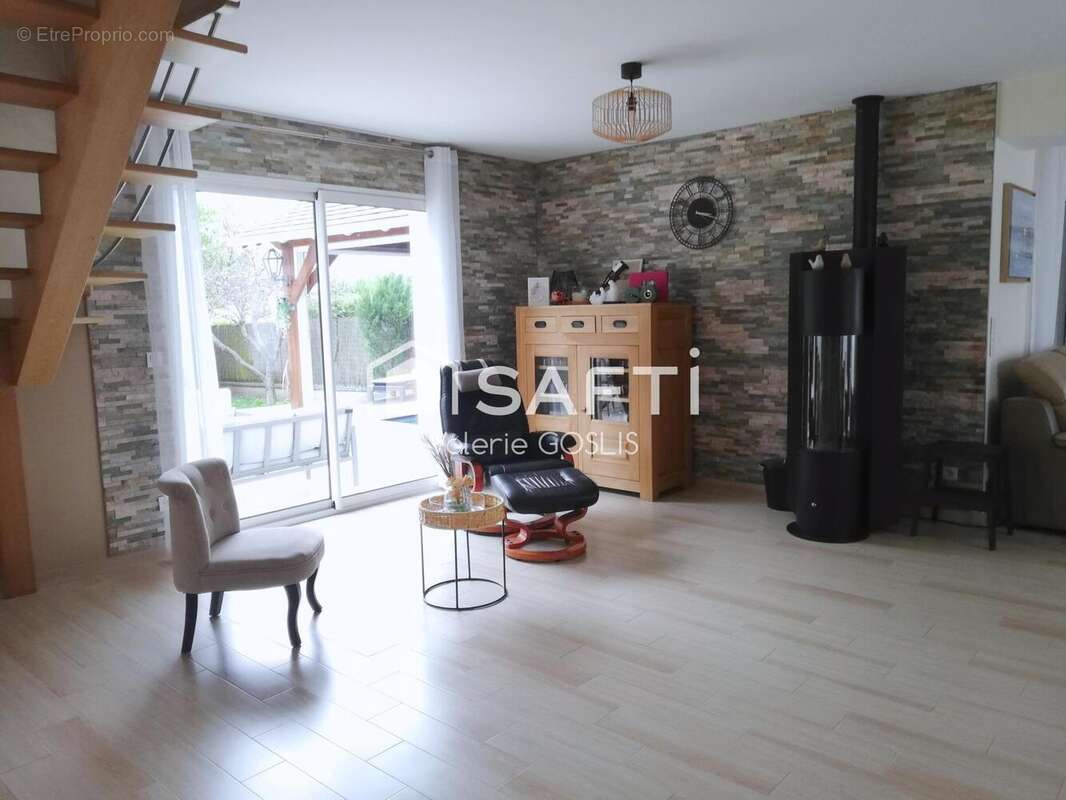 Photo 5 - Maison à ISSOU