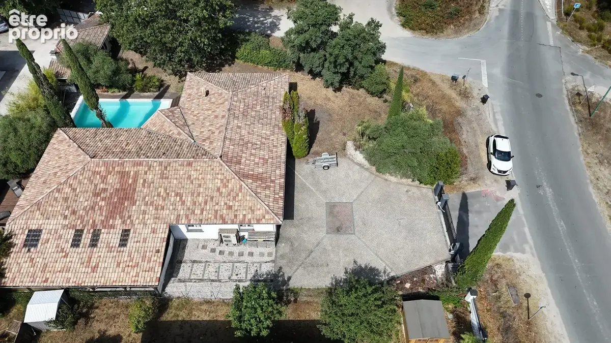 Maison 153 m² à Marcheprime  - photo 2