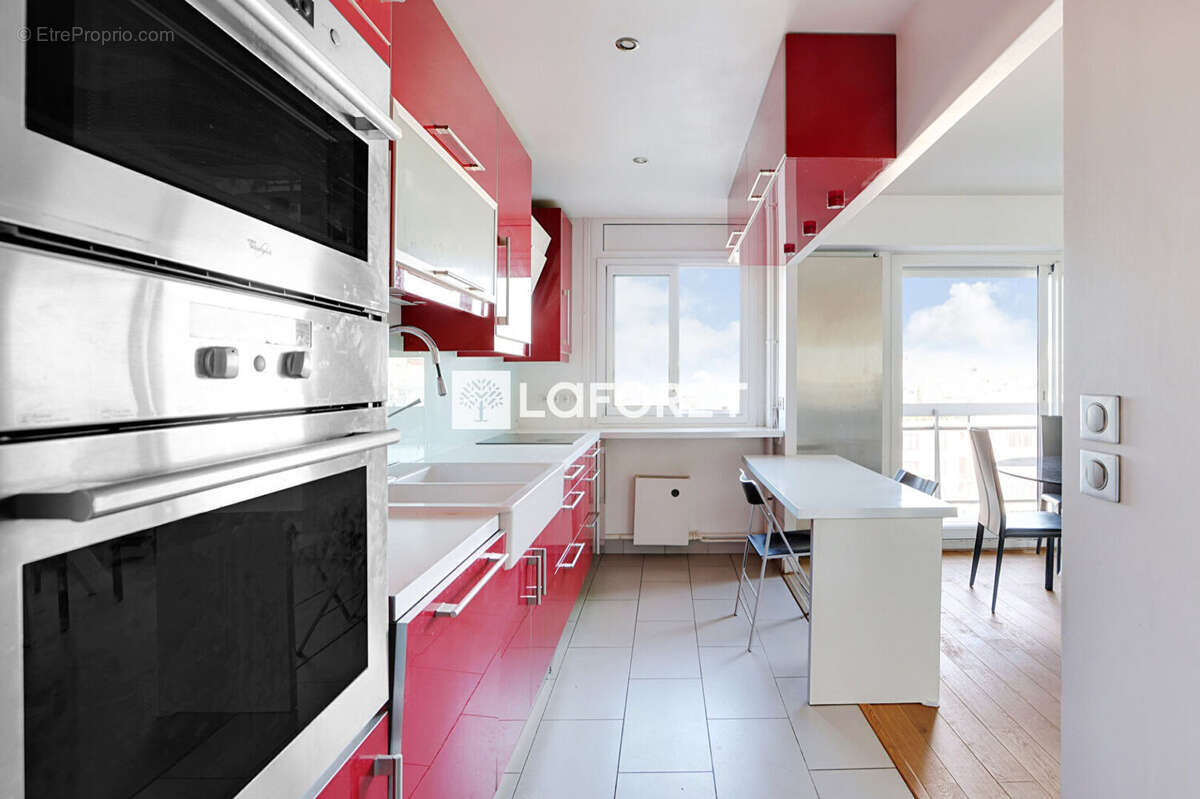 Appartement à PARIS-14E