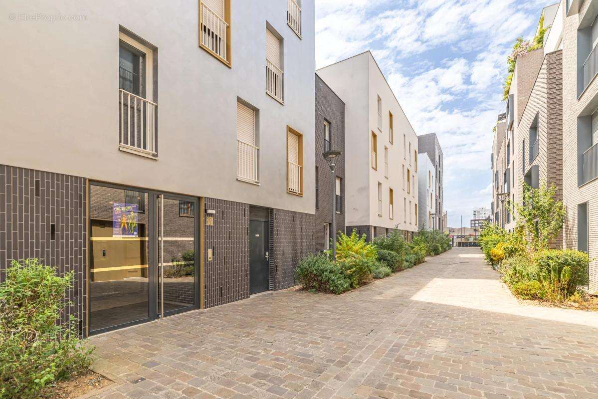 Appartement 3 pièces de 72 m² à Aubervilliers - photo 12