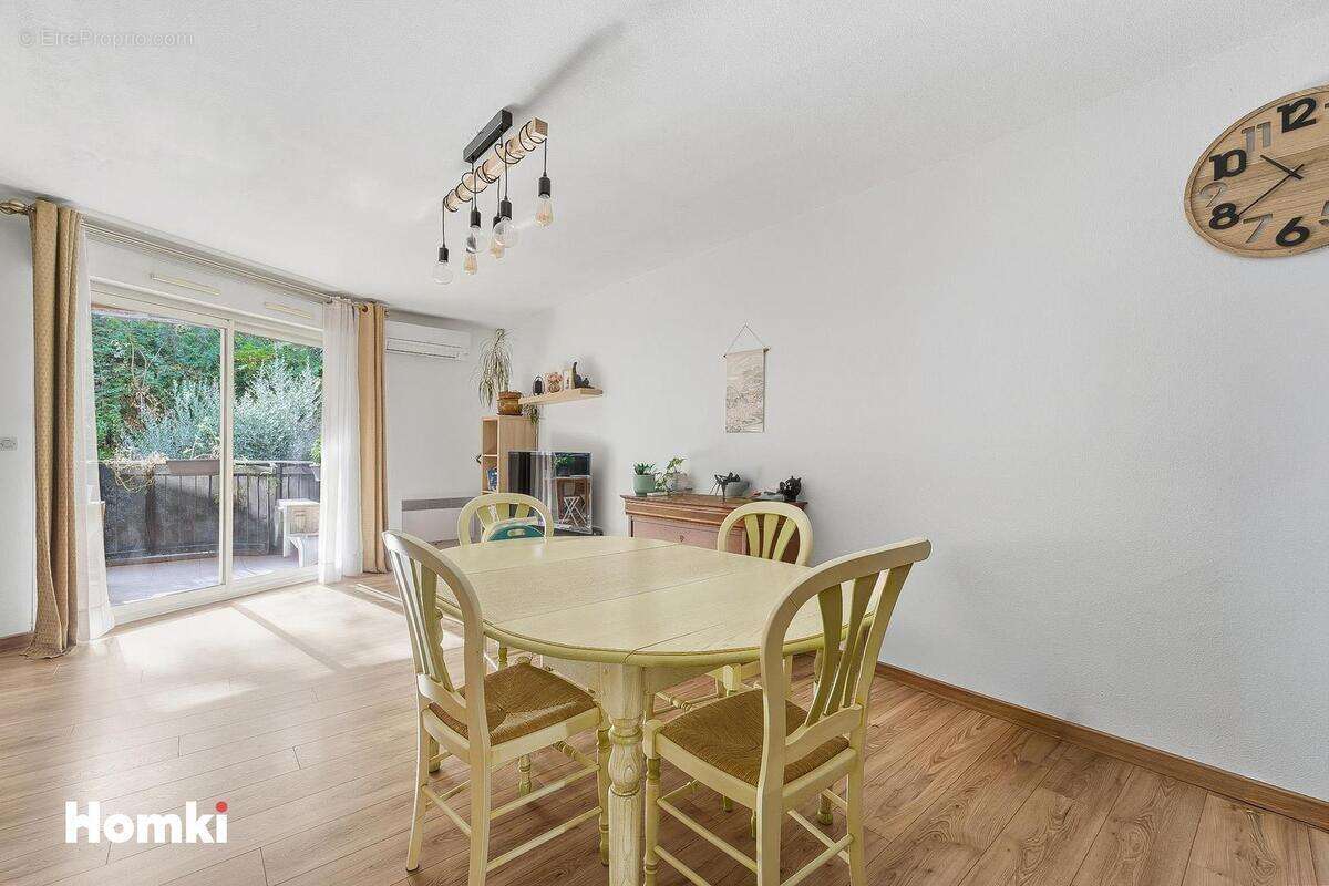 Appartement à LE CANNET