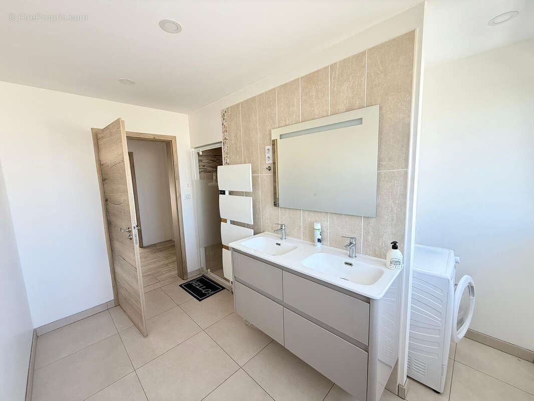 Maison à SAINTE-MARIE-AUX-CHENES