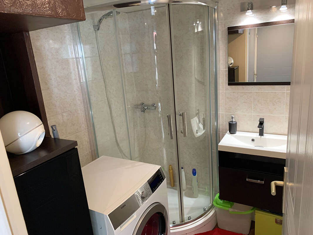 Appartement à VALLAURIS