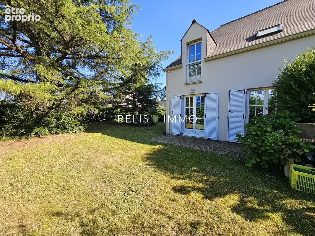 Maison à MONTLOUIS-SUR-LOIRE