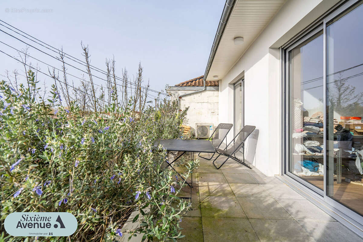 Appartement à BORDEAUX