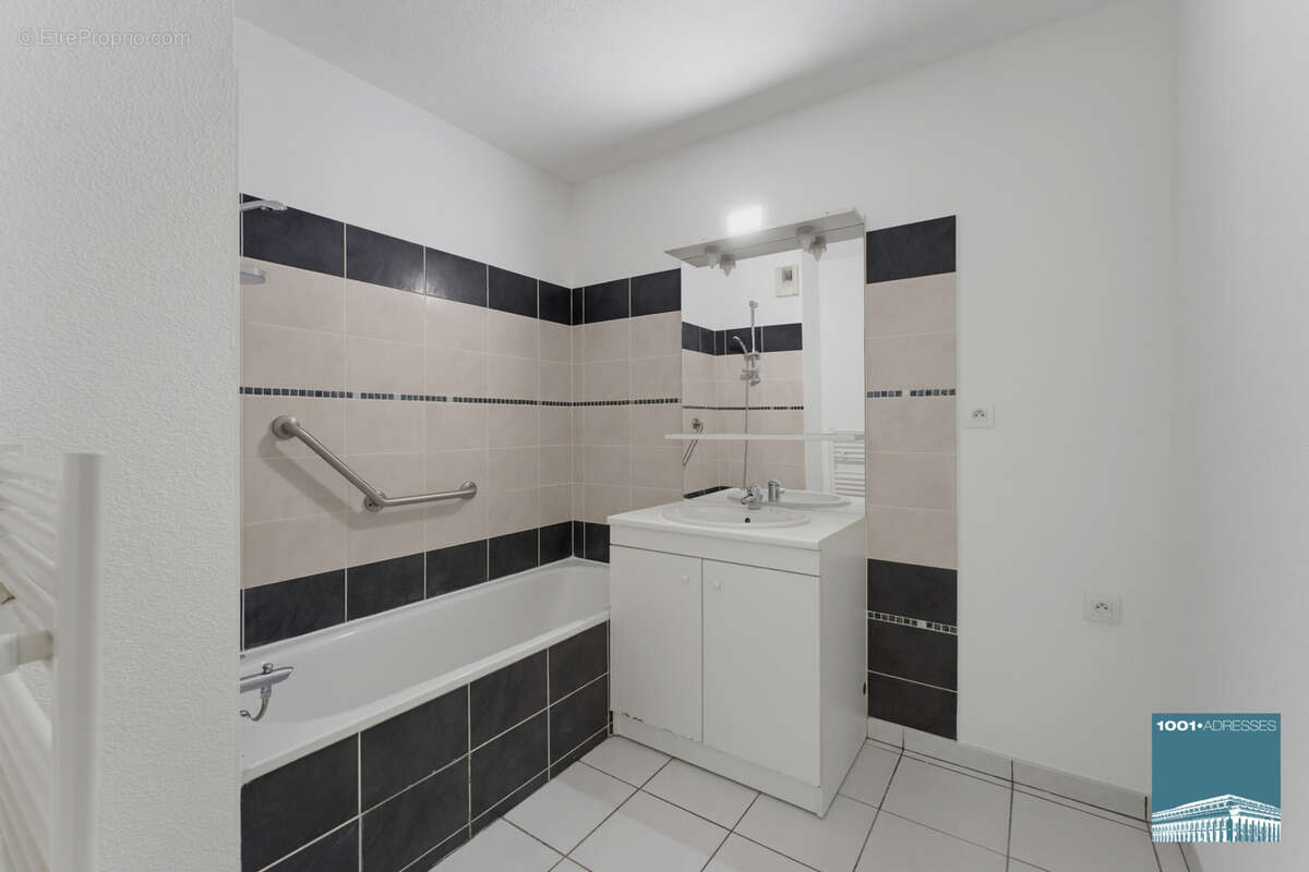 Appartement T3 traversant 57 m2   Terrasse exposée Sud-Est   Mérignac - photo 5