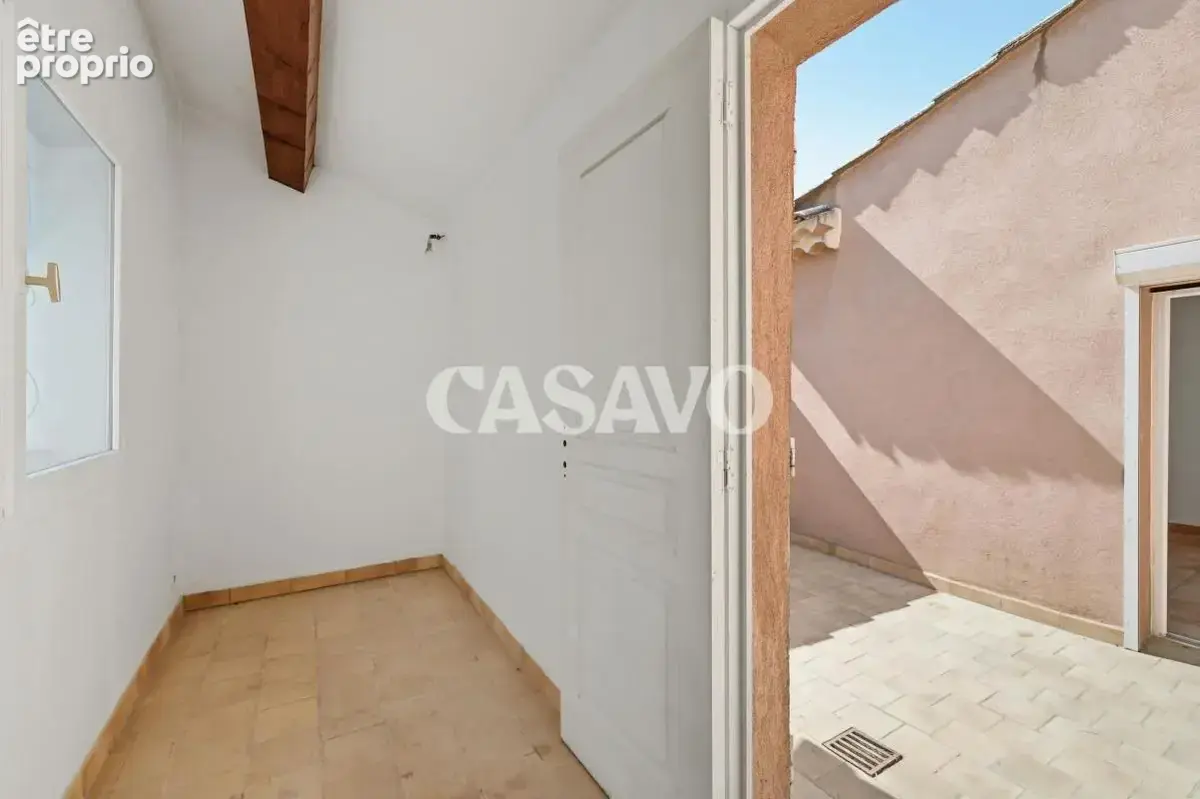 Vente Maison 8 pièces de 236m² - 13760 Saint-Cannat - photo 17
