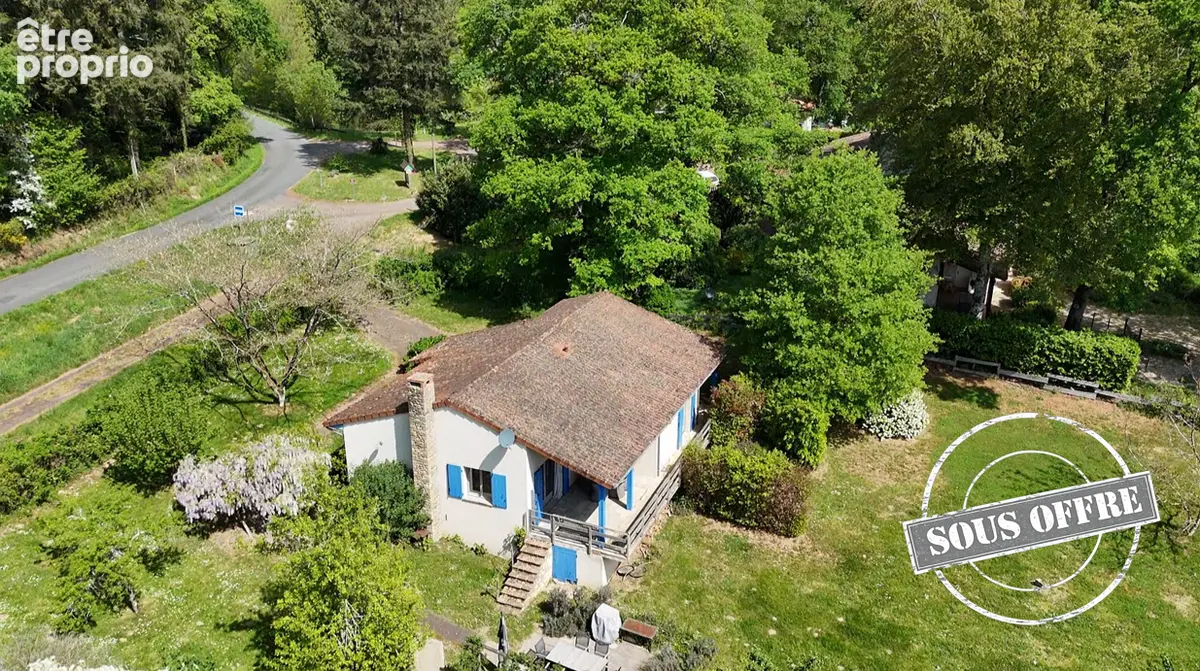 Maison à CHAMPS-ROMAIN