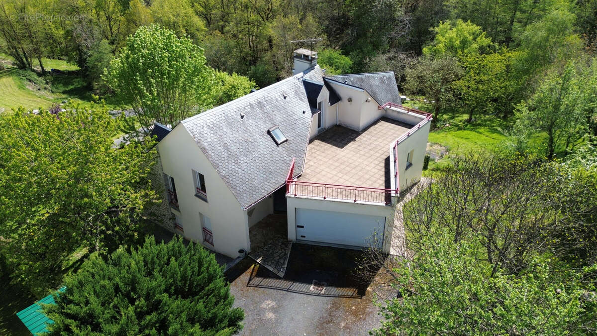 Maison à SENERGUES