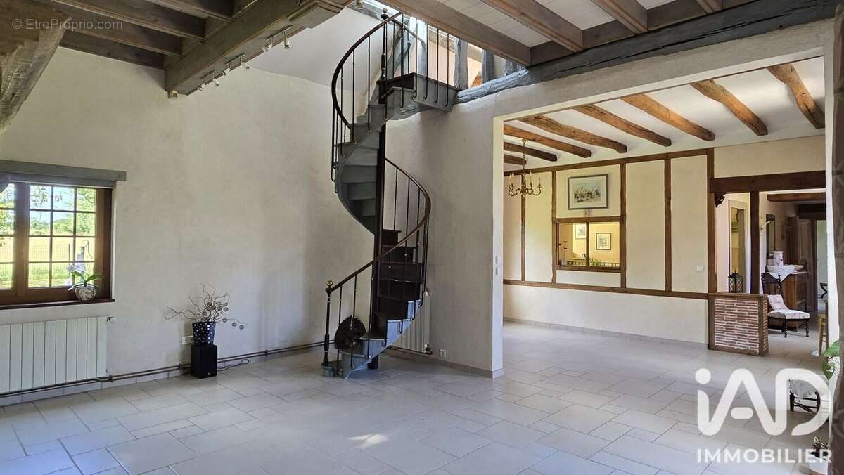 Photo 3 - Maison à CIVIERES