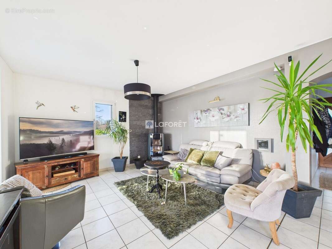 Maison à SAINT-EVARZEC