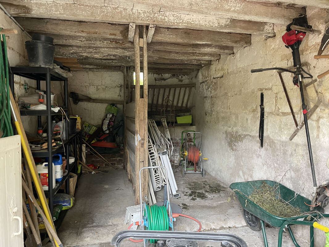 Maison à VILLEDIEU-LE-CHATEAU