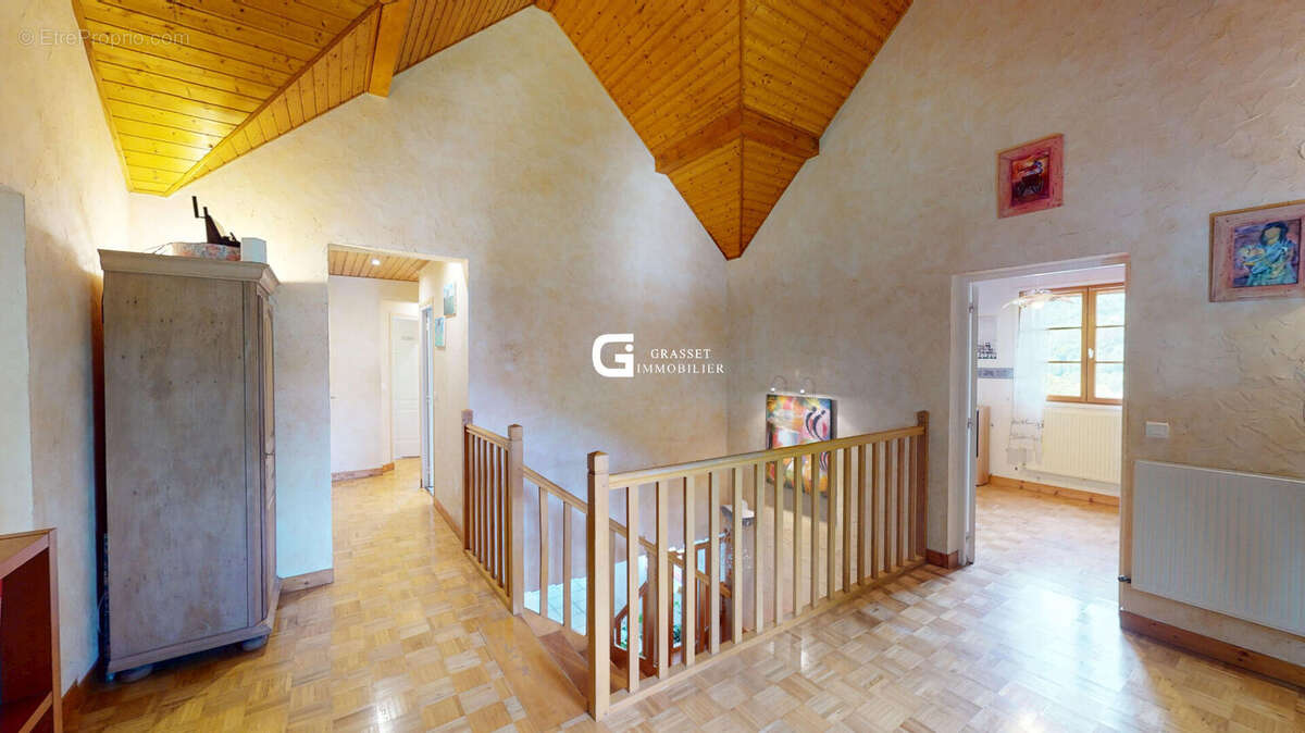 Maison à LAVANCIA-EPERCY