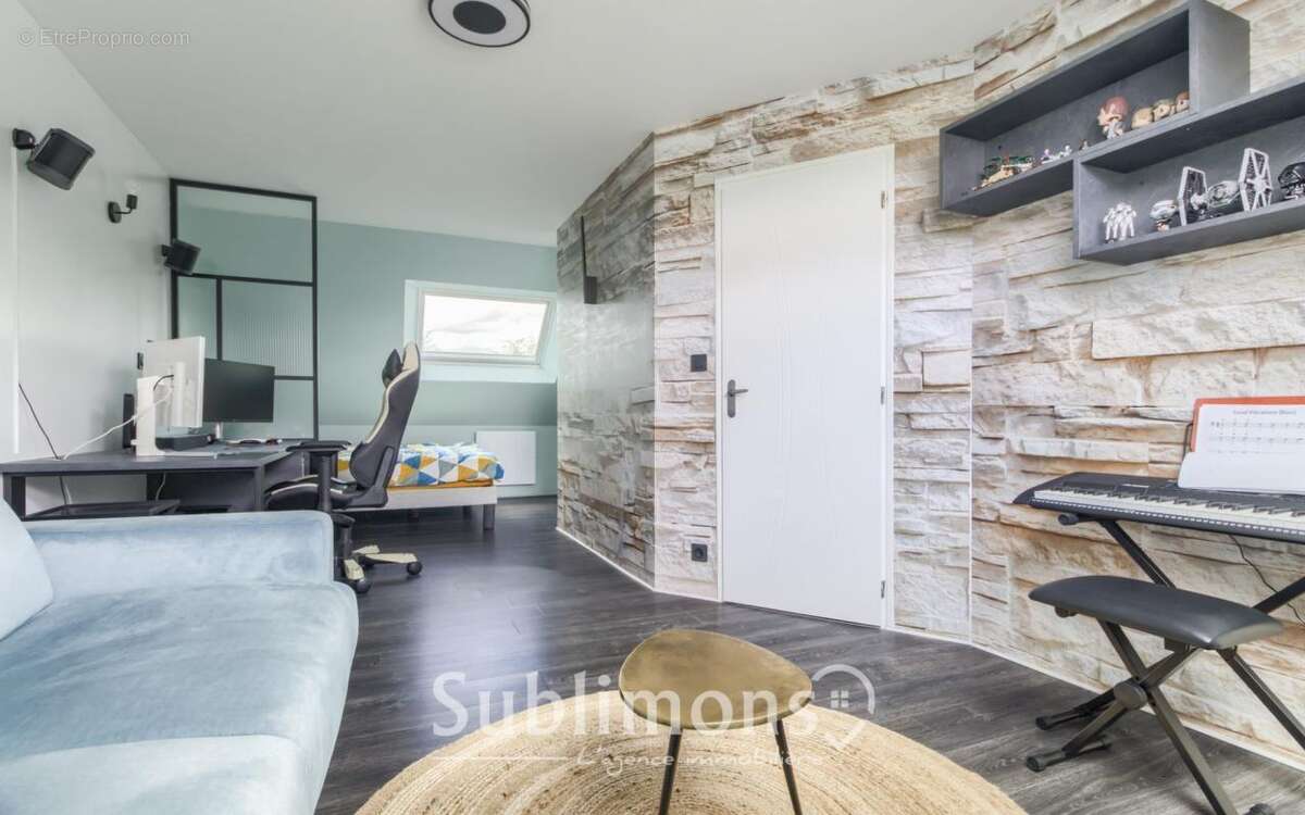 Maison à GRAND-CHAMP