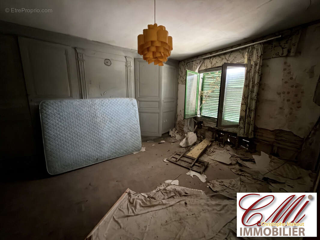 Maison à SAINT-OUEN-DOMPROT