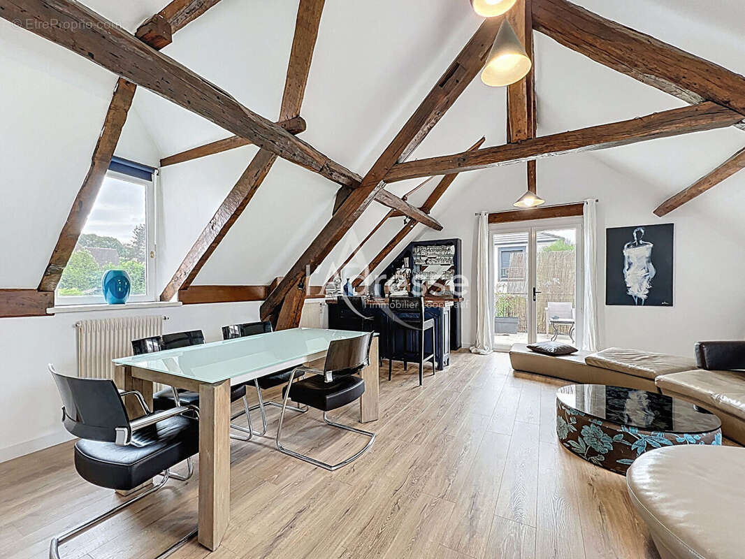 Maison à MONTEVRAIN