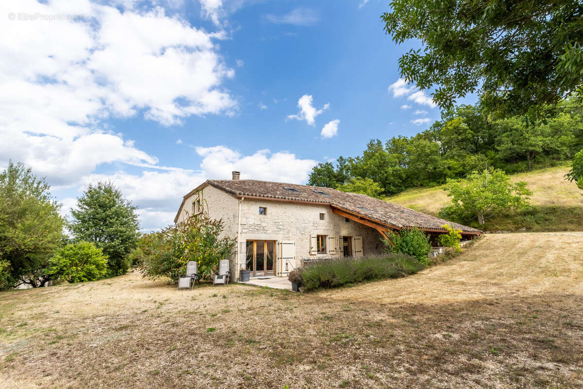 Maison de campagne, annexe, jardin, piscine, granges. - photo 21