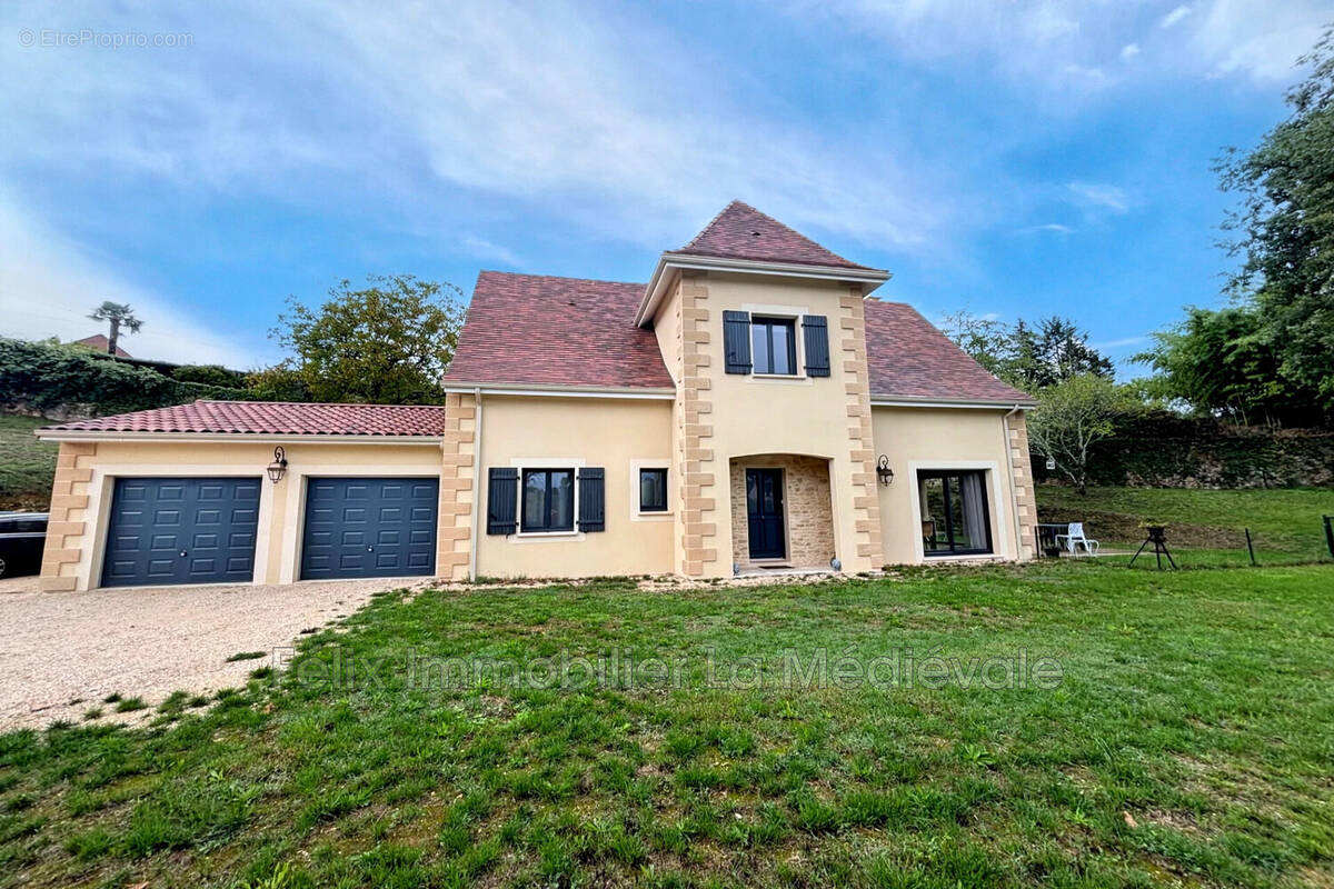 Maison à SARLAT-LA-CANEDA