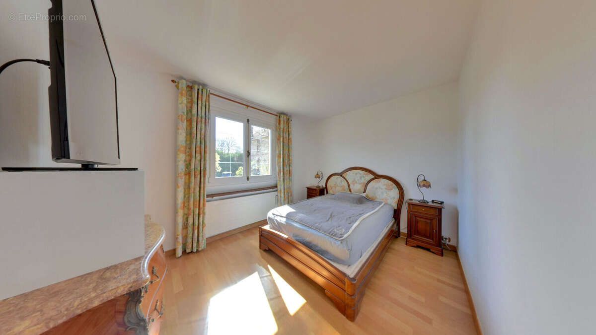 Maison à ROISSY-EN-BRIE