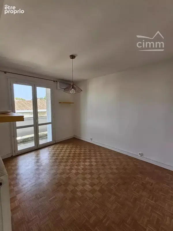 Bel appartement avec grande terrasse et parking - photo 7