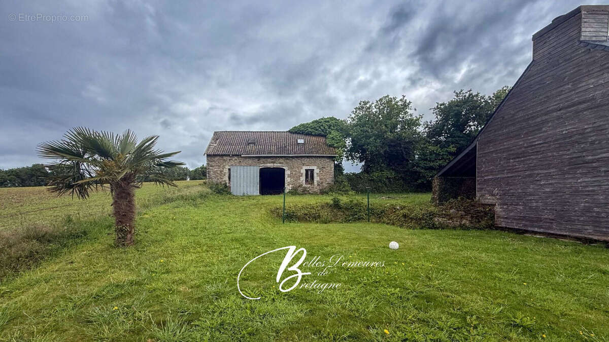 Maison à PLEYBEN