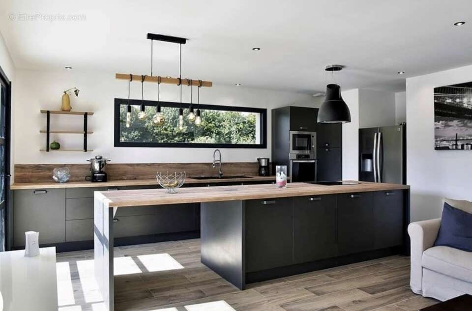 Terrain à LA SENTINELLE