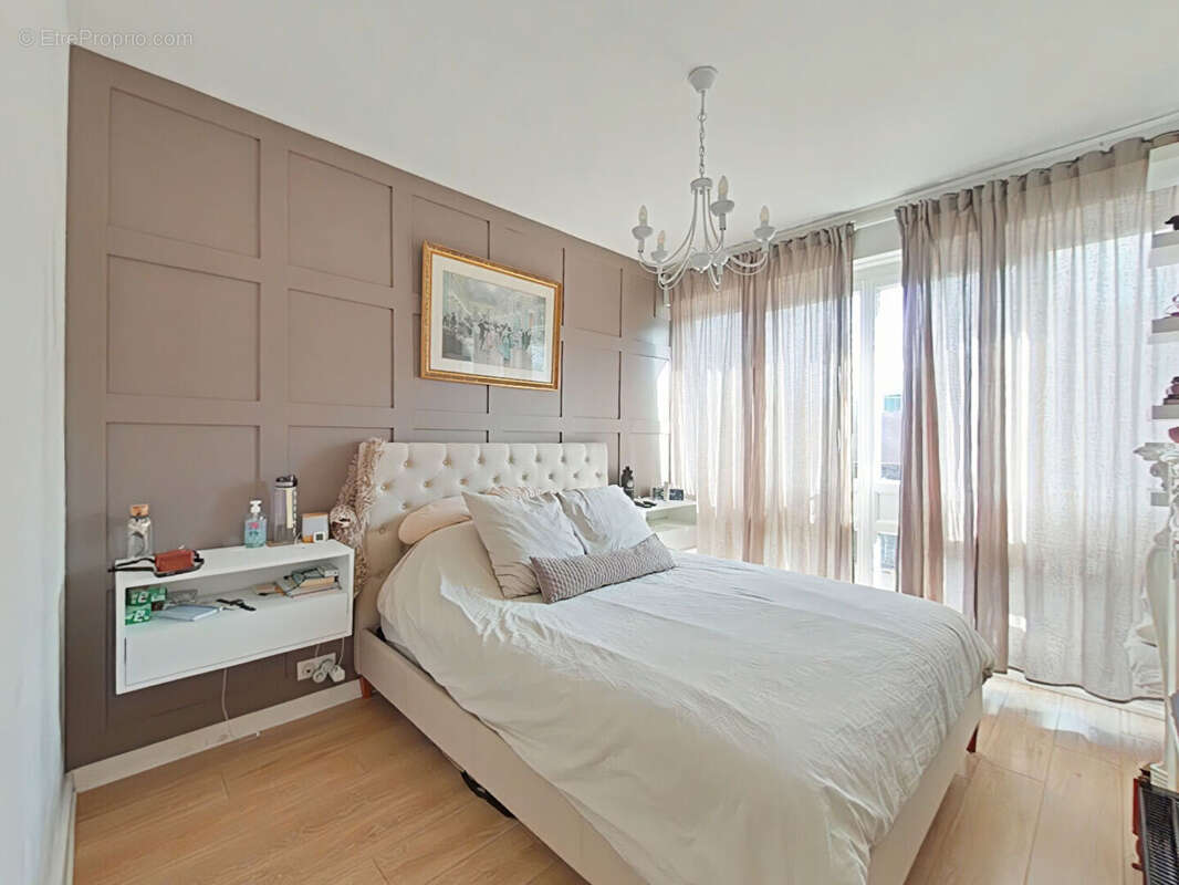 Appartement à FONTENAY-LE-FLEURY